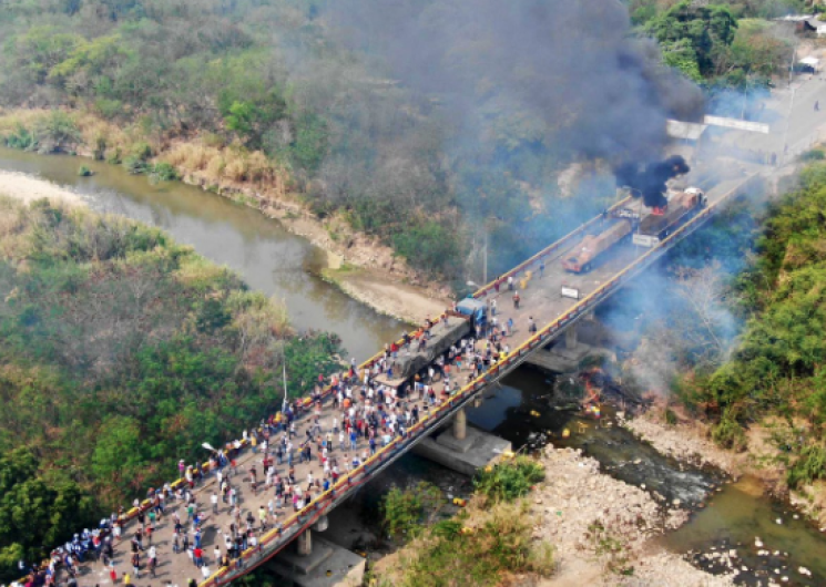 EU congela propiedades y transacciones financieras de cuatro gobernadores venezolanos