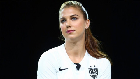 Alex Morgan enciende redes con provocativo video