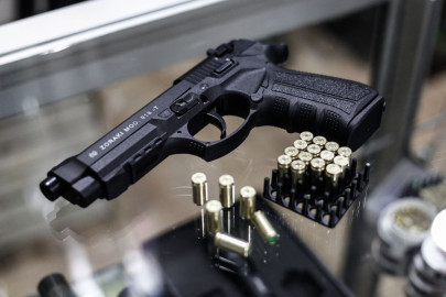 Prohibirá Canadá la importación de armas de fuego