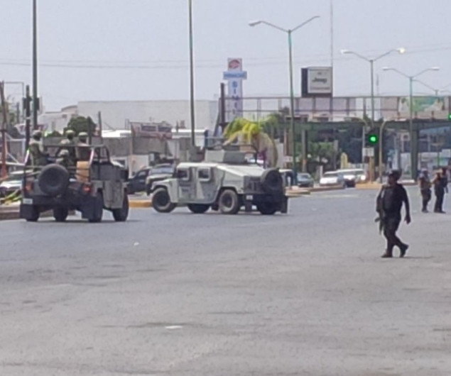 Caos total en enfrentamiento a balazos en Bulevar Miguel Alemán