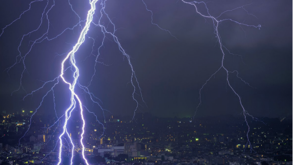 #Galería Las espectaculares tormentas eléctricas en Japón, Italia y España