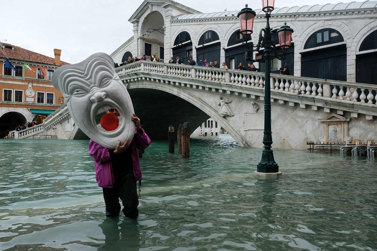 Marea alta se regula en Venecia