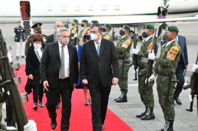 Llega a México presidente de Argentina, Alberto Fernández; sostendrá agenda de trabajo con AMLO 