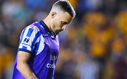 Sergio Canales sufre su primera lesión con el Monterrey