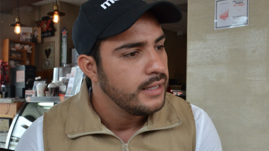 Realiza Roberto Vega trabajo territorial por Morena en Altamira 