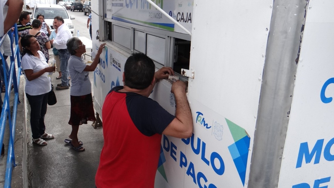 Atiende módulos de COMAPA y CIAC a colonos del sur de la ciudad