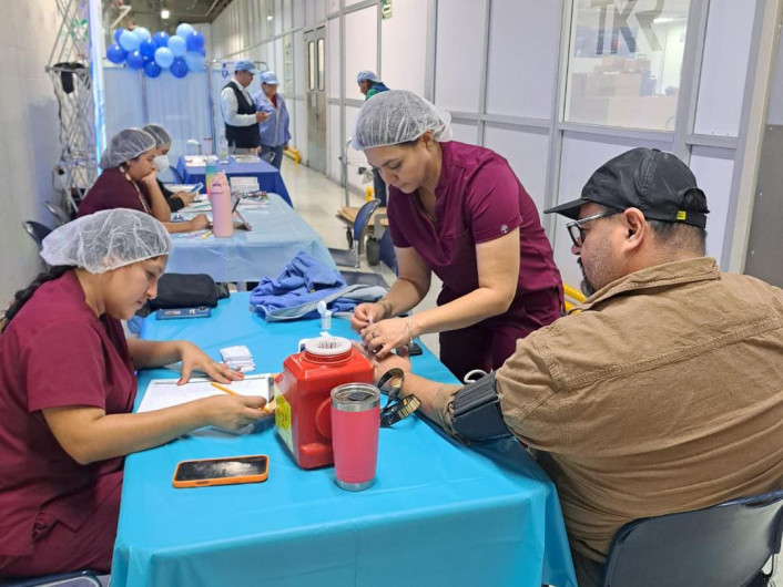 Gobierno Municipal acerca servicios de salud a empresas
