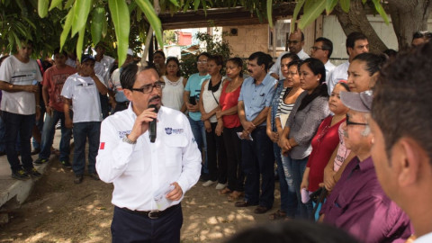 Andrés Zorrilla recibe el compromiso ciudadano de los Comités Vecinales