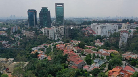 Ordenan dejar de custodiar casa de Emilio Lozoya