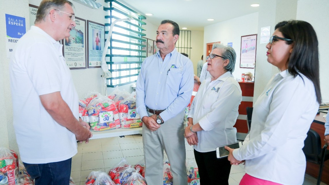 Entrega DIF Reynosa apoyo alimentario