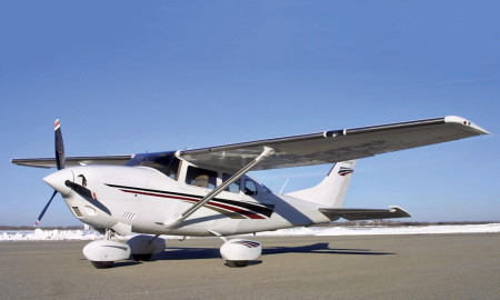 Sobreviven dos personas al estrellarse avioneta en norte de Canadá