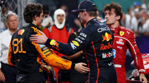 ¡Nuevo líder en la F1! Oscar Piastri gana el Gran Premio de Arabia Saudita; Max Verstappen termina segundo