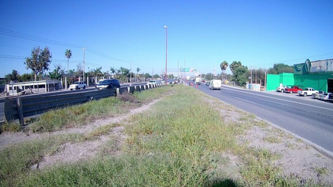 Delimitan cuadrillas municipales espacio para trabajar con seguridad