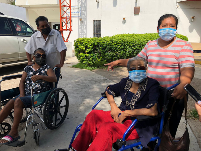 Pacientes renales denuncian el mal servicio en clínica San José subrogada en el IMSS en Nuevo Laredo 