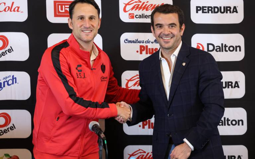 Atlas presenta oficialmente a Beñat San José como su nuevo DT