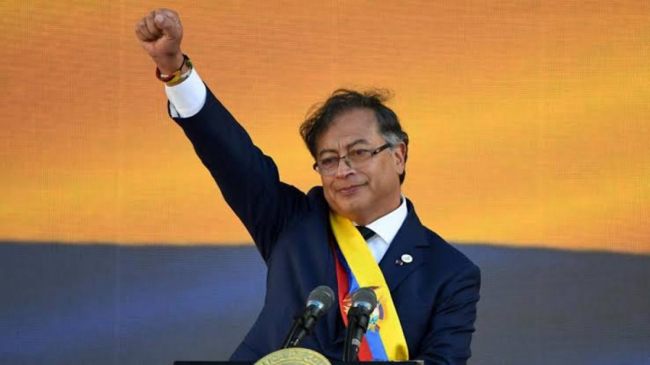 Gustavo Petro jura como presidente de Colombia