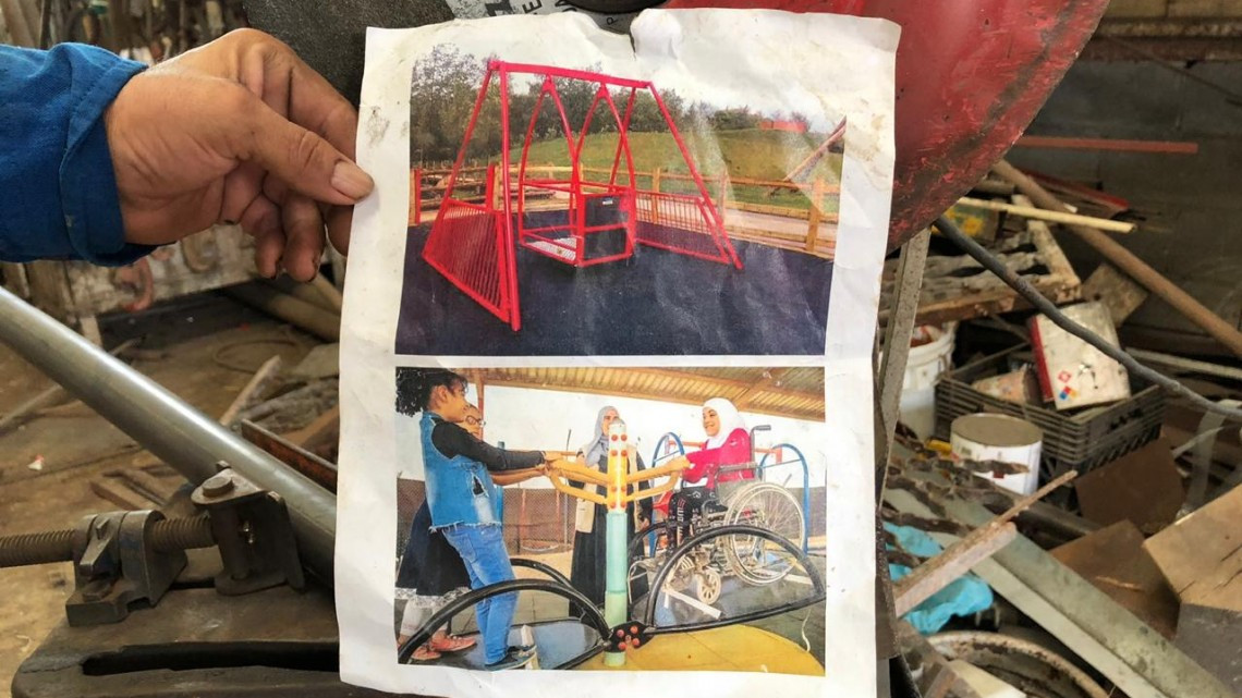 Preparan juegos infantiles para niños con capacidades diferentes