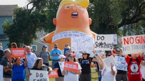 Donald Trump arriba a El Paso, TX donde visitará a víctimas del tiroteo