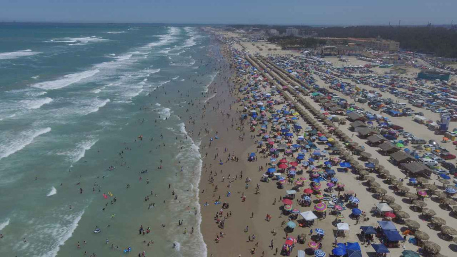 Adrián Oseguera da certidumbre a miles de turistas en Vacaciones de Verano