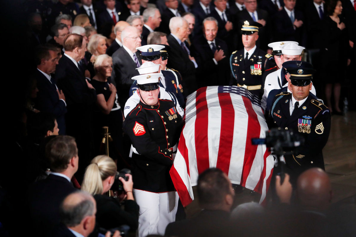 EN VIVO: Inicia ceremonia en Washington en honor a John McCain