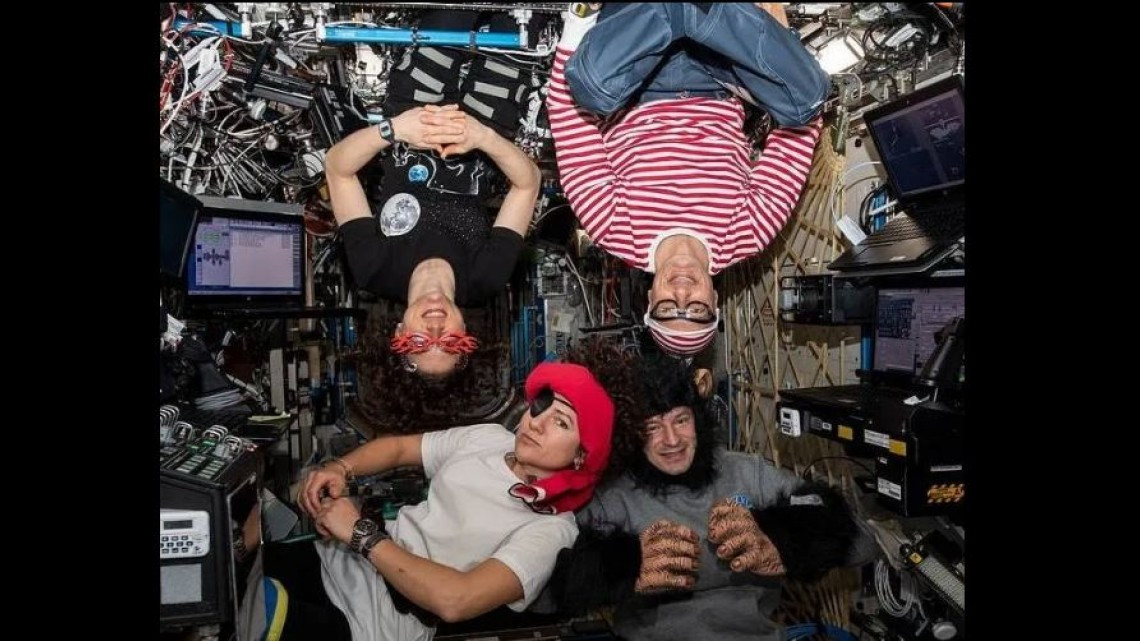 Estación Espacial Internacional celebra Halloween con divertidos disfraces 