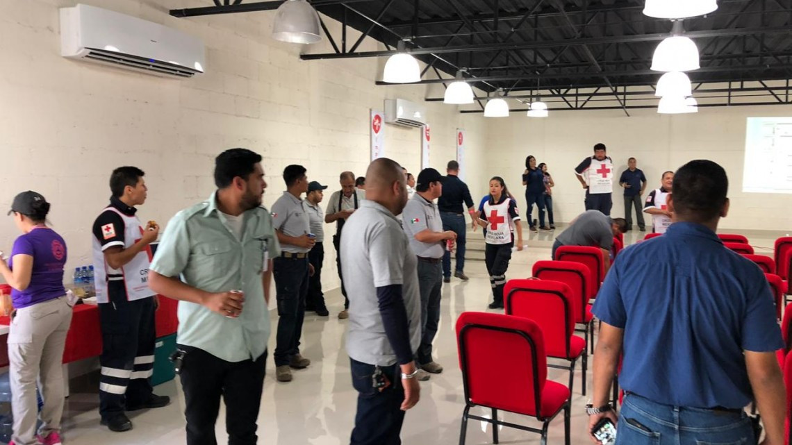 Entrena Cruz Roja a elementos de Protección Civil