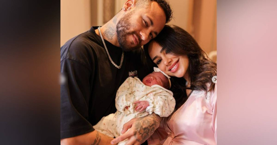 Sufre asalto la madre de hija de Neymar en Brasil