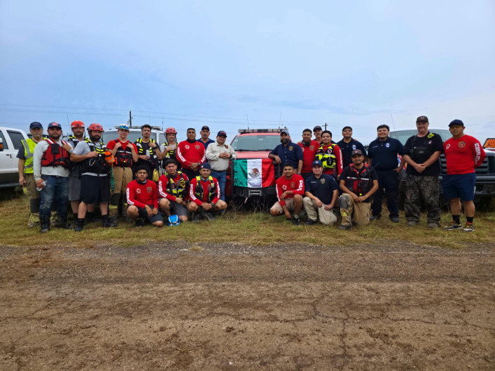 “Honor a quien honor merece”: Sheinbaum elogia a bomberos de Acuña por la ayuda brindada en Texas; confirma muerte de un mexicano