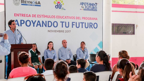 DIF Reynosa entrega de estímulos por programa “Apoyando Tu Futuro”