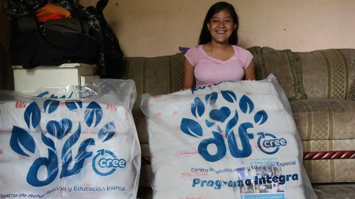 Apoya DIF a familias vulnerables con familiares discapacitados