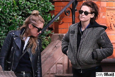 Stella Maxwell se rumora tiene romance con Kristen Stewart
