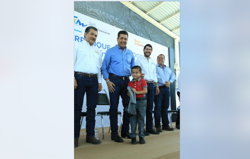 Arranca programa "Con mis útiles a la escuela"