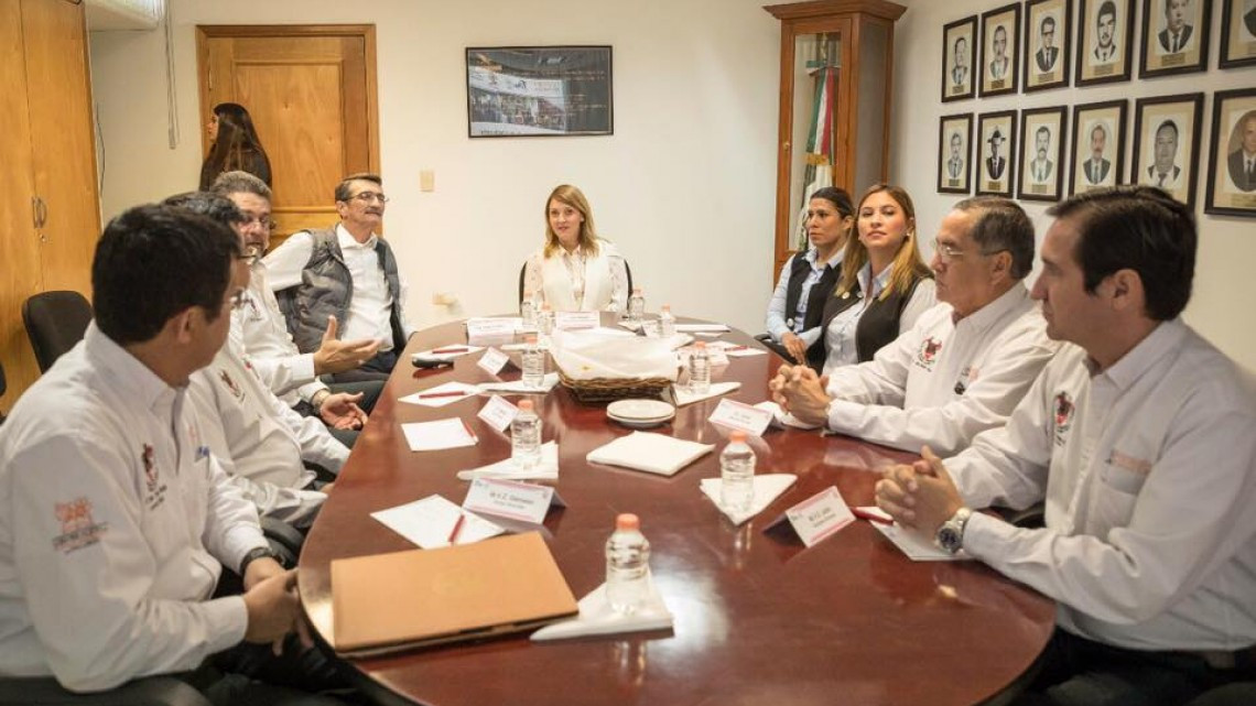 Presidenta de DIF Tamaulipas recorre instalaciones de la FMVZ