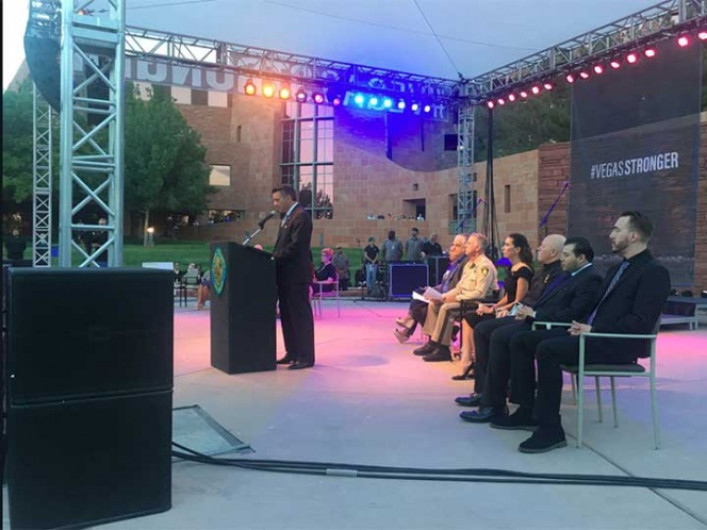 Rinden homenaje por  víctimas de masacre en concierto