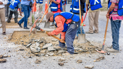 Avanza Servicios Primarios con trabajos de bacheo