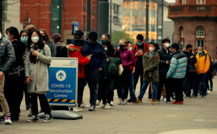 Variante Ómicron dominará Europa a inicios del 2022: ECDC