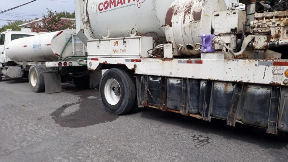 Comapa trabaja con equipo vactor