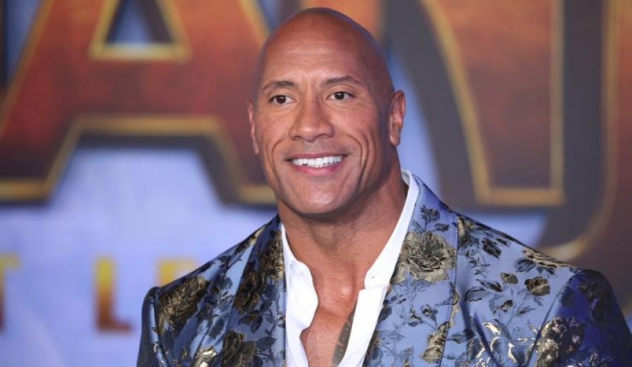 ‘La Roca’ revela que votará por Joe Biden