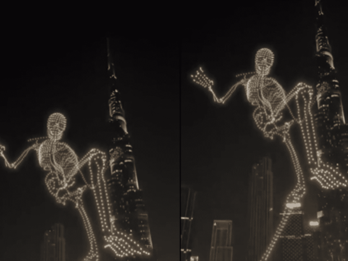 Drones en Dubái crean esqueleto gigante por Halloween