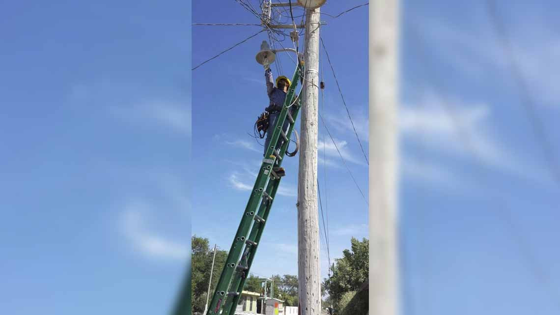 SPP realiza trabajos de cambio de luminarias