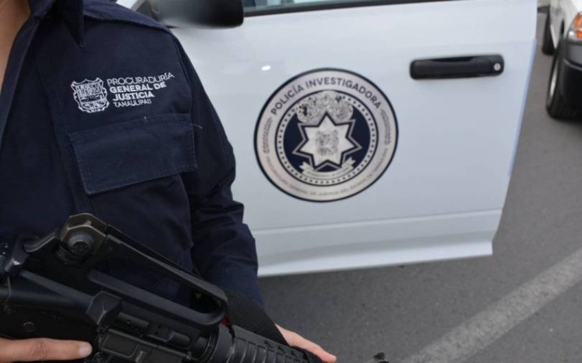 Cumplen orden de aprehensión contra policías