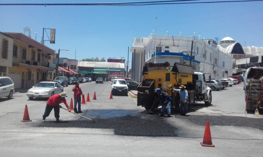 Incrementan en Reynosa labores de bacheo, limpieza y mantenimiento