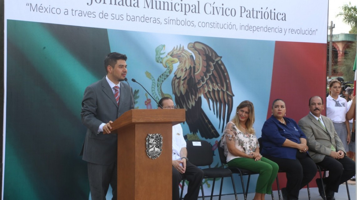 Inaugura Maki exposición de Símbolos Patrios