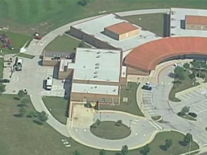 Tiroteo en Kansas deja 2 heridos