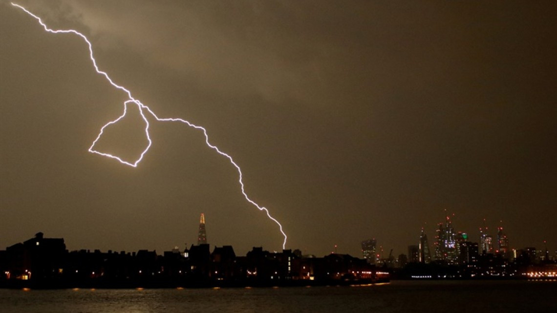 Así se vivió la tormenta de relámpagos en Reino Unido