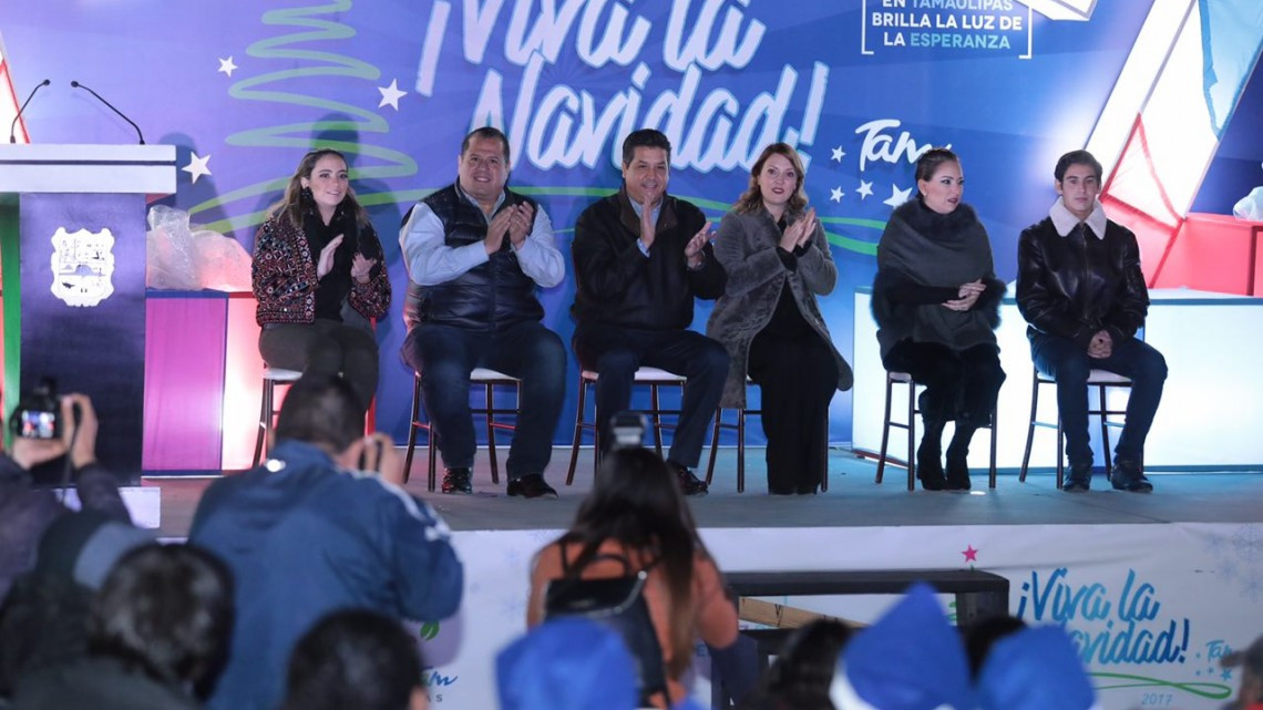 Inician funcionamiento de pistas de hielo y el encendido de pino