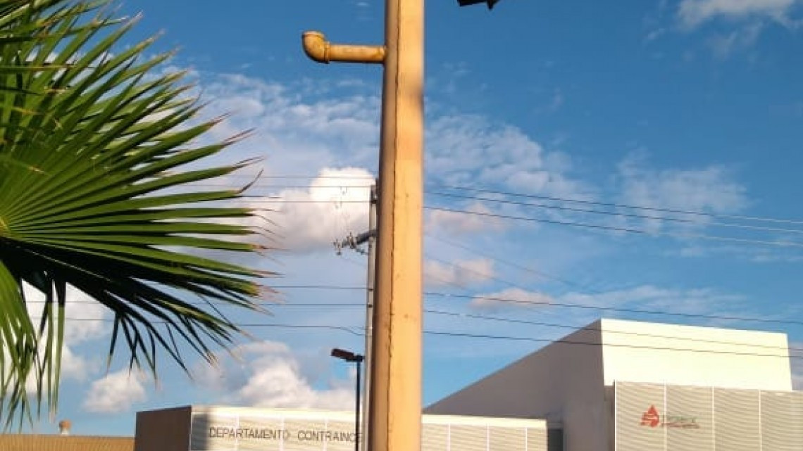 Repara semáforos Dirección de Vialidad y Semaforización