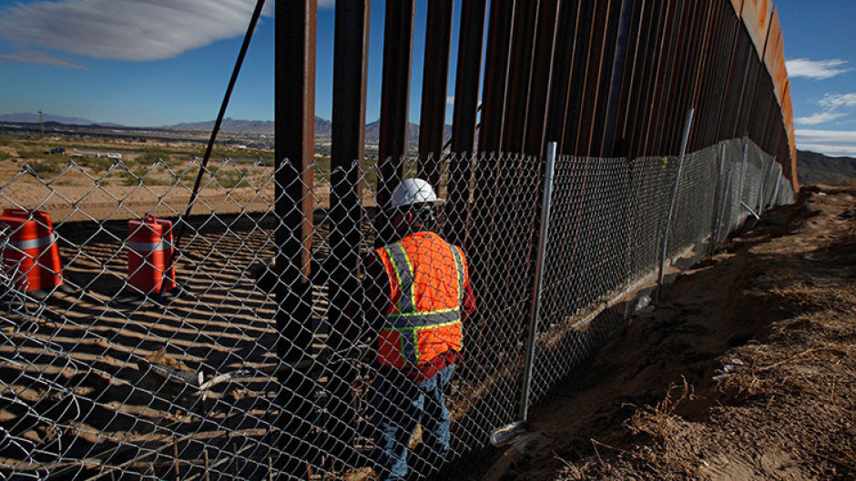 Construcción de muro iniciará en marzo o abril 2018: Carla Provost