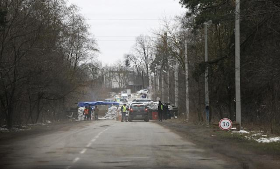 Suspenden los dos primeros corredores humanitarios en Ucrania