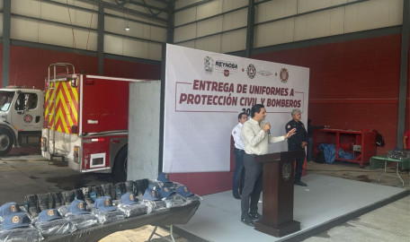 Anuncian aumento salarial para Bomberos